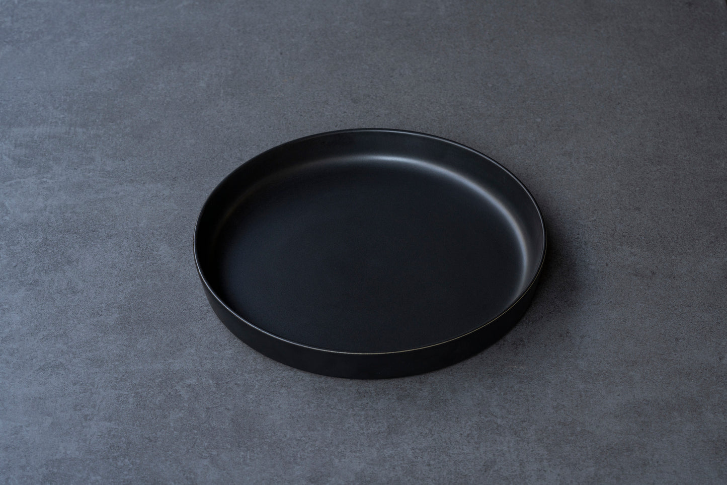plate 245 Black